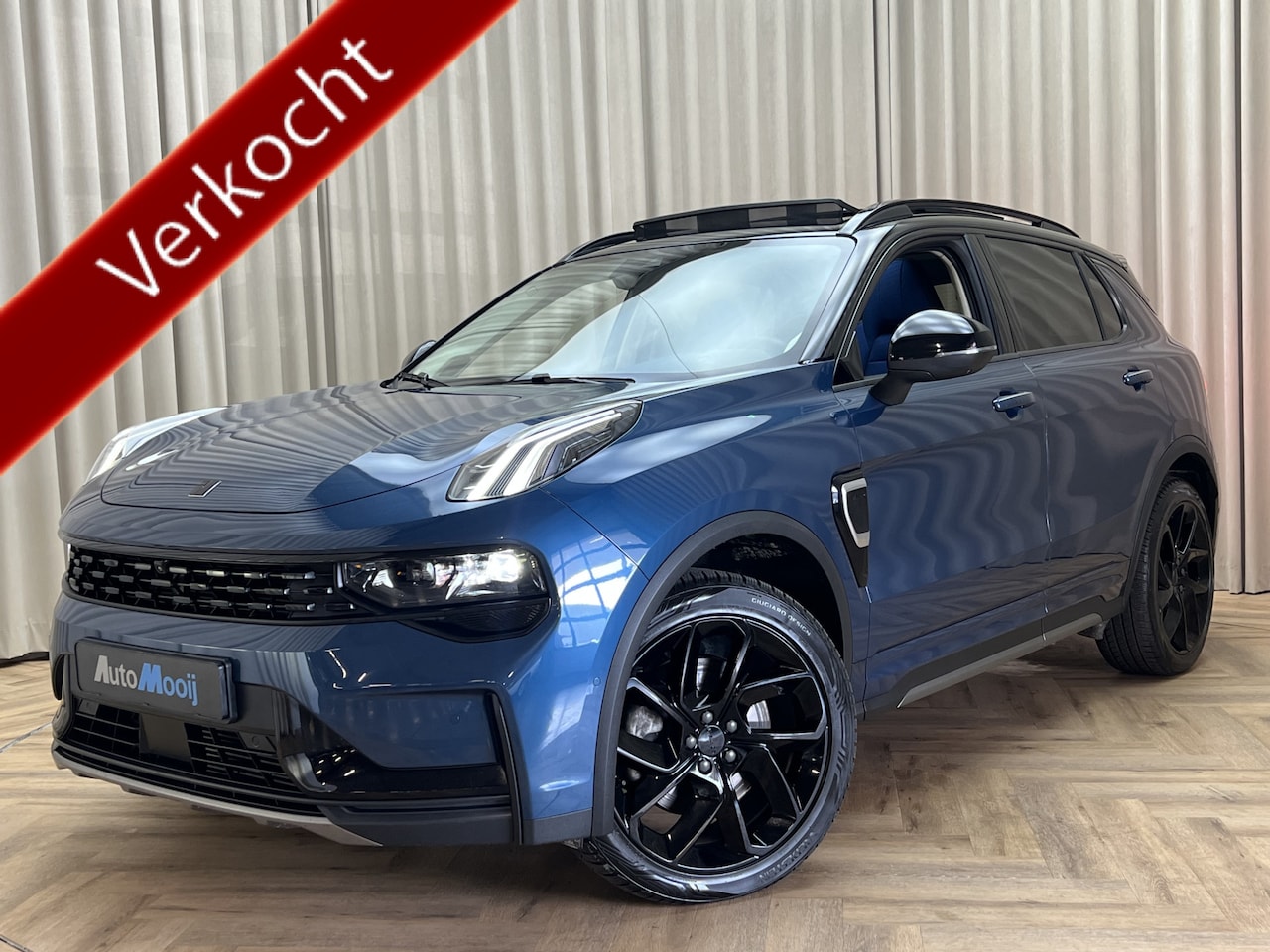 Lynk & Co 01 - 1.5 *BLACK PACK* 360 Camera / Panoramadak / Infinity Sound / Adaptive Cruise / Memory Seat - AutoWereld.nl