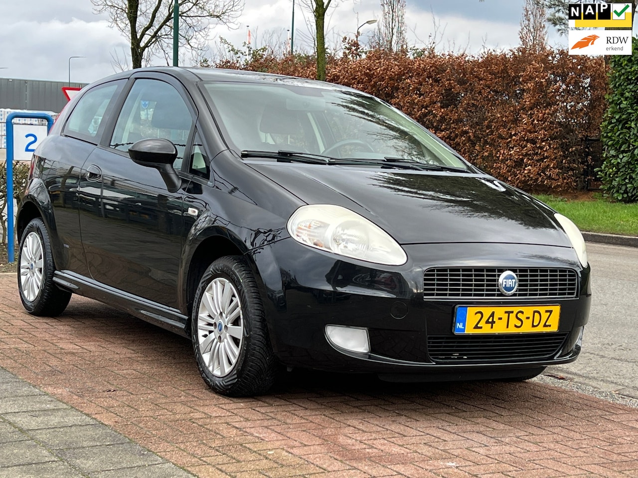 Fiat Grande Punto - 1.4 *GOED ONDERHOUDEN|APK 02-2026! - AutoWereld.nl