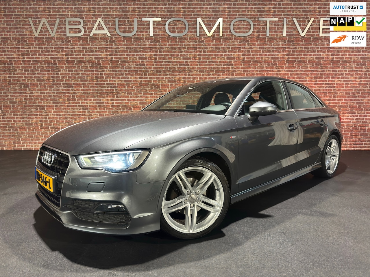 Audi A3 Limousine - 1.4 TFSI CoD Ambition S-Edition Cruise Clima - AutoWereld.nl