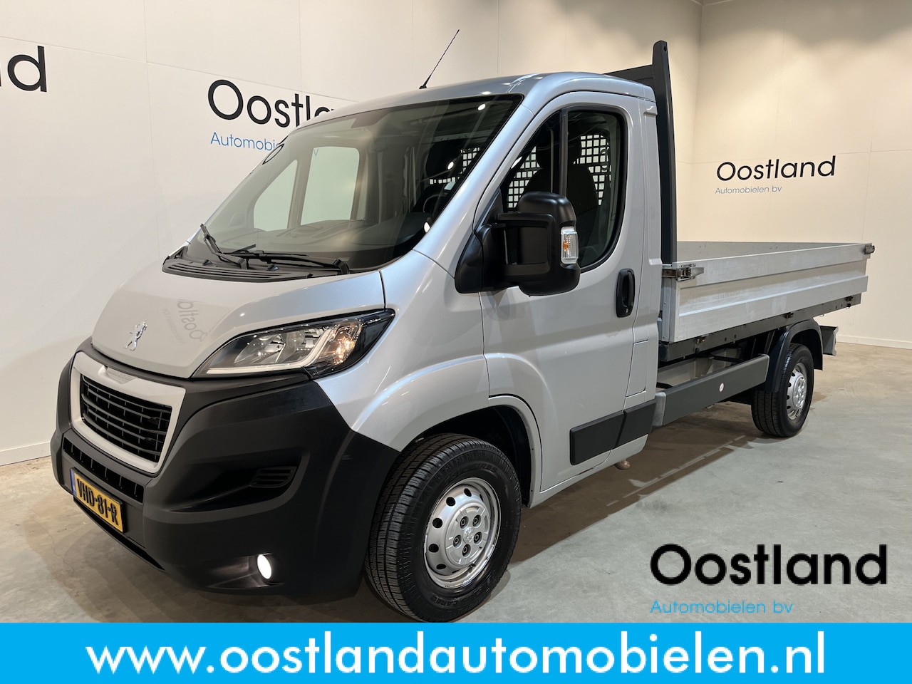 Peugeot Boxer - 2.2 BlueHDi 165 PK L2 Open Laadbak / Euro 6 / Airco / Cruise Control / Trekhaak / 68.130 K - AutoWereld.nl