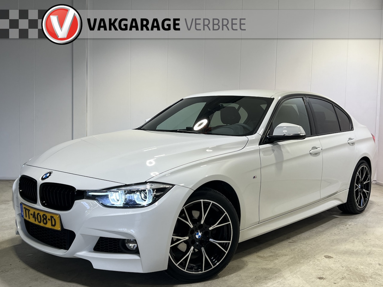 BMW 3-serie - 318i M Sport Edition | Navigatie | LM Velgen 18" | Lederen Bekleding | Voorstoelen Verwarm - AutoWereld.nl