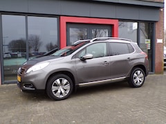 Peugeot 2008 - 1.2 PureTech Allure Panoramadak Cruise Navi NAP