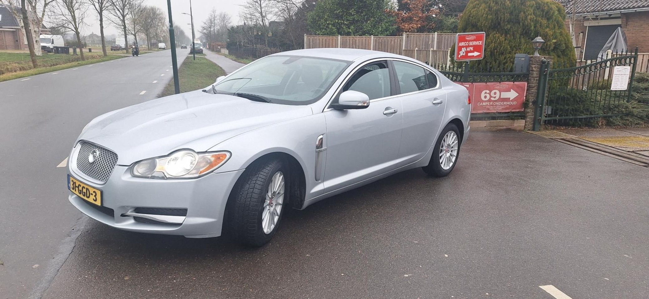 Jaguar XF - 2.7D V6 Premium Luxury 2.7D V6 Premium Luxury - AutoWereld.nl