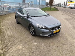 Volvo V40 - 2.0 D2 Momentum Business Navigatie