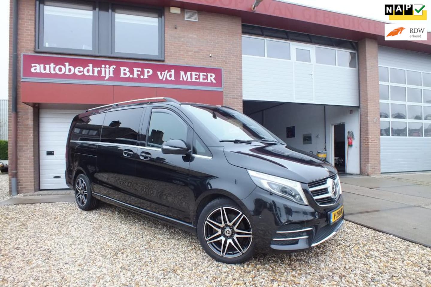 Mercedes-Benz V-klasse - 250d Extra Lang DC Avantgarde Edition 250d Extra Lang DC Avantgarde Edition - AutoWereld.nl