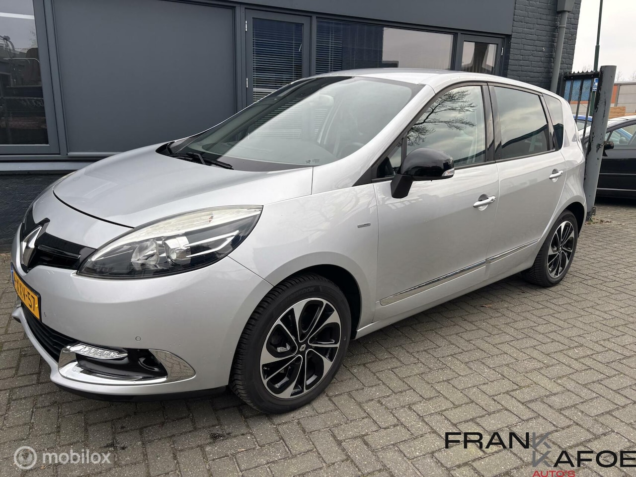 Renault Scénic - 1.2 TCe Bose NAVI ECC 17"LM PDC Camera Privacy glas - AutoWereld.nl