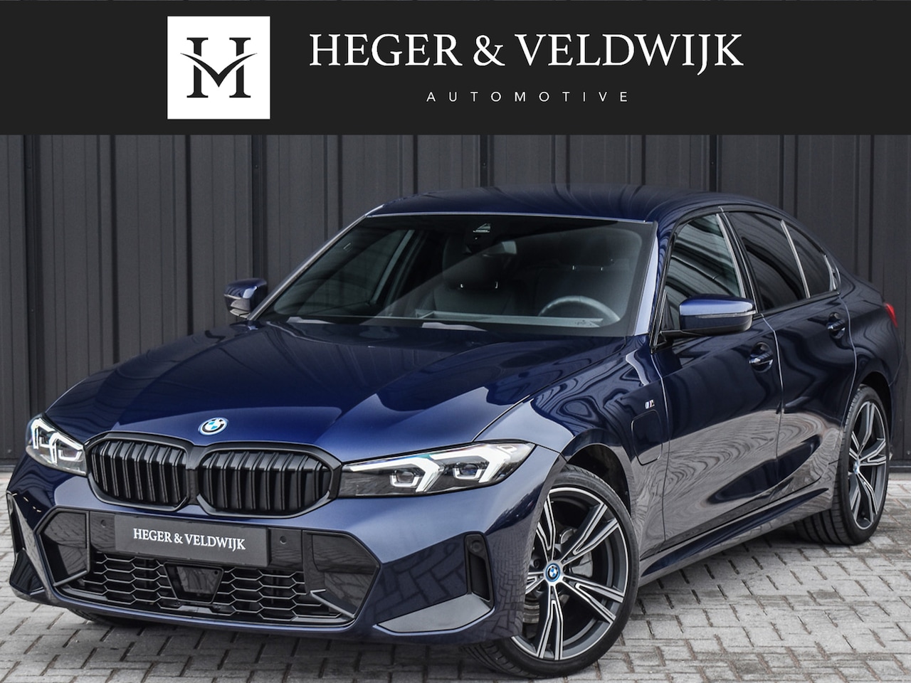 BMW 3-serie - 330e xDRIVE | M-SPORT | TREKHAAK | SPORTSTOELEN | ACTIVE CRUISE CONTROL | CAMERA | LEDEREN - AutoWereld.nl