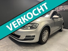 Volkswagen Golf - 1.6 TDI BlueMotion DSG Navi Parkeersensoer Automaat