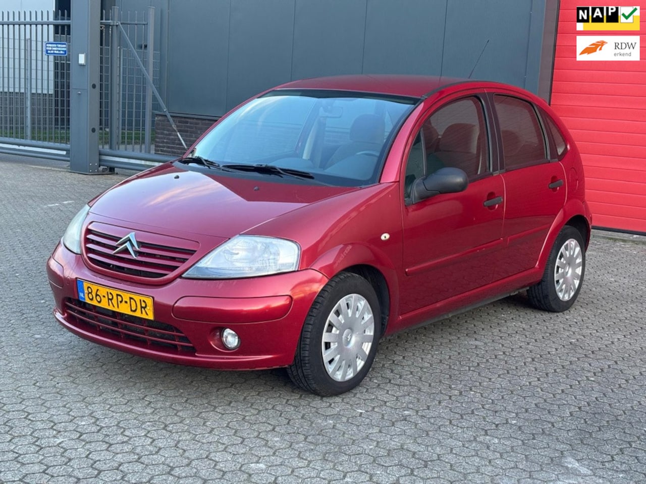 Citroën C3 - 1.4i Attraction AUTOMAAT! AIRCO! ELEK PAKKET! - AutoWereld.nl