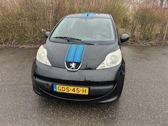 Peugeot 107 - 1.0-12V XS