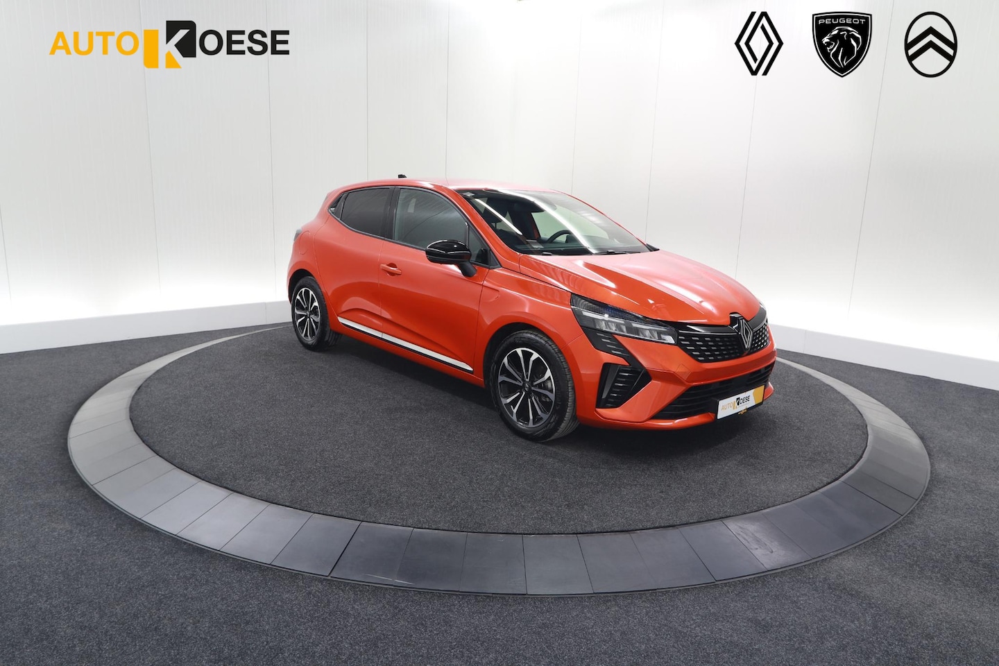 Renault Clio - TCe 90 GPF Techno | Camera | Pack Winter | Navigatie | Apple Carplay | Parkeersensoren - AutoWereld.nl