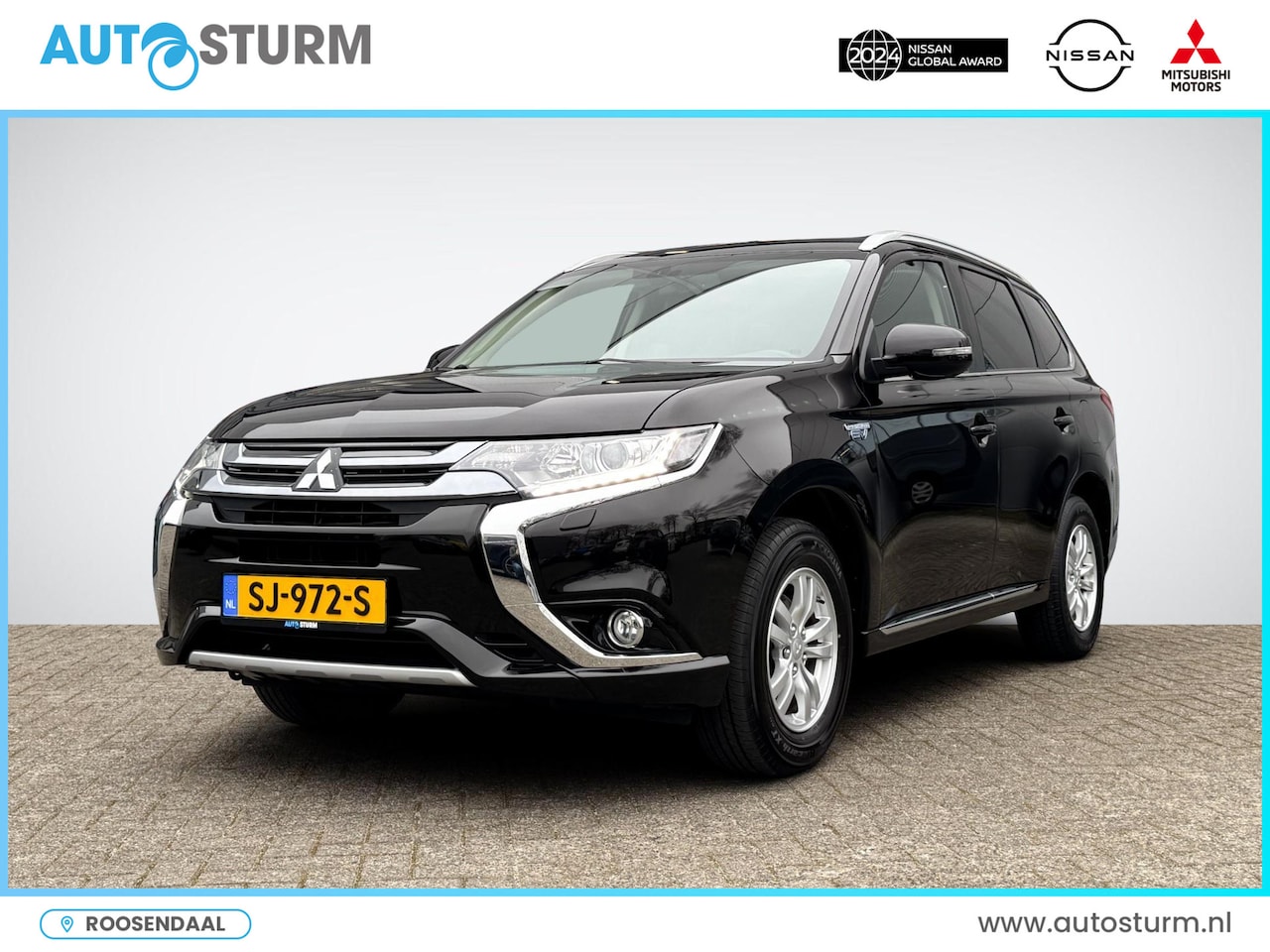 Mitsubishi Outlander - 2.0 PHEV Pure | Trekhaak | Apple Carplay/Android Auto | Camera | Cruise & Climate Control - AutoWereld.nl