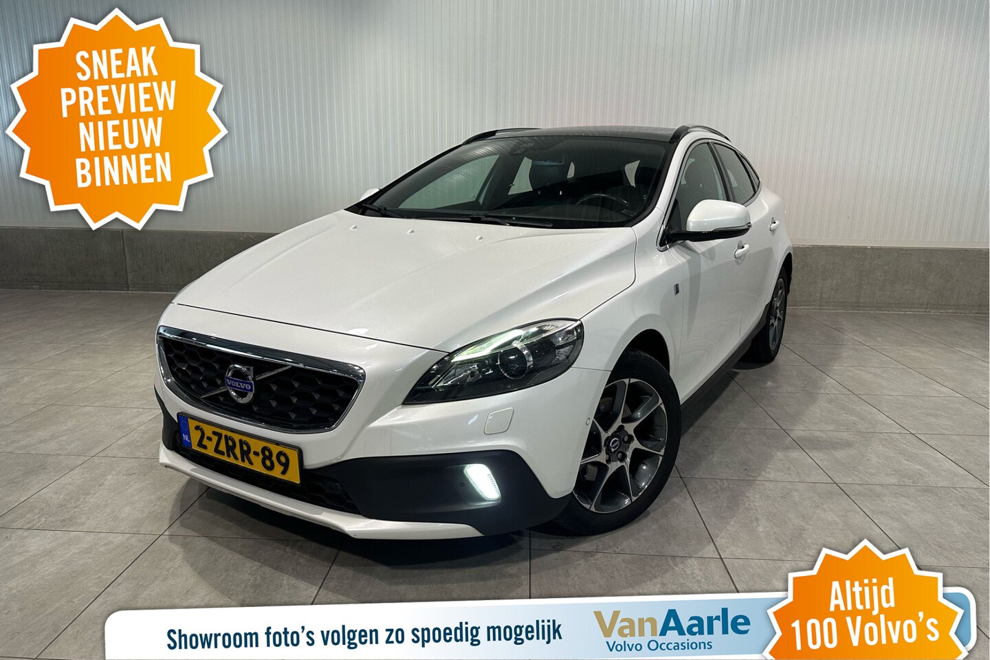 Volvo V40 Cross Country - D2 Ocean Race Navigatie Leder Trekhaak 114pk - AutoWereld.nl