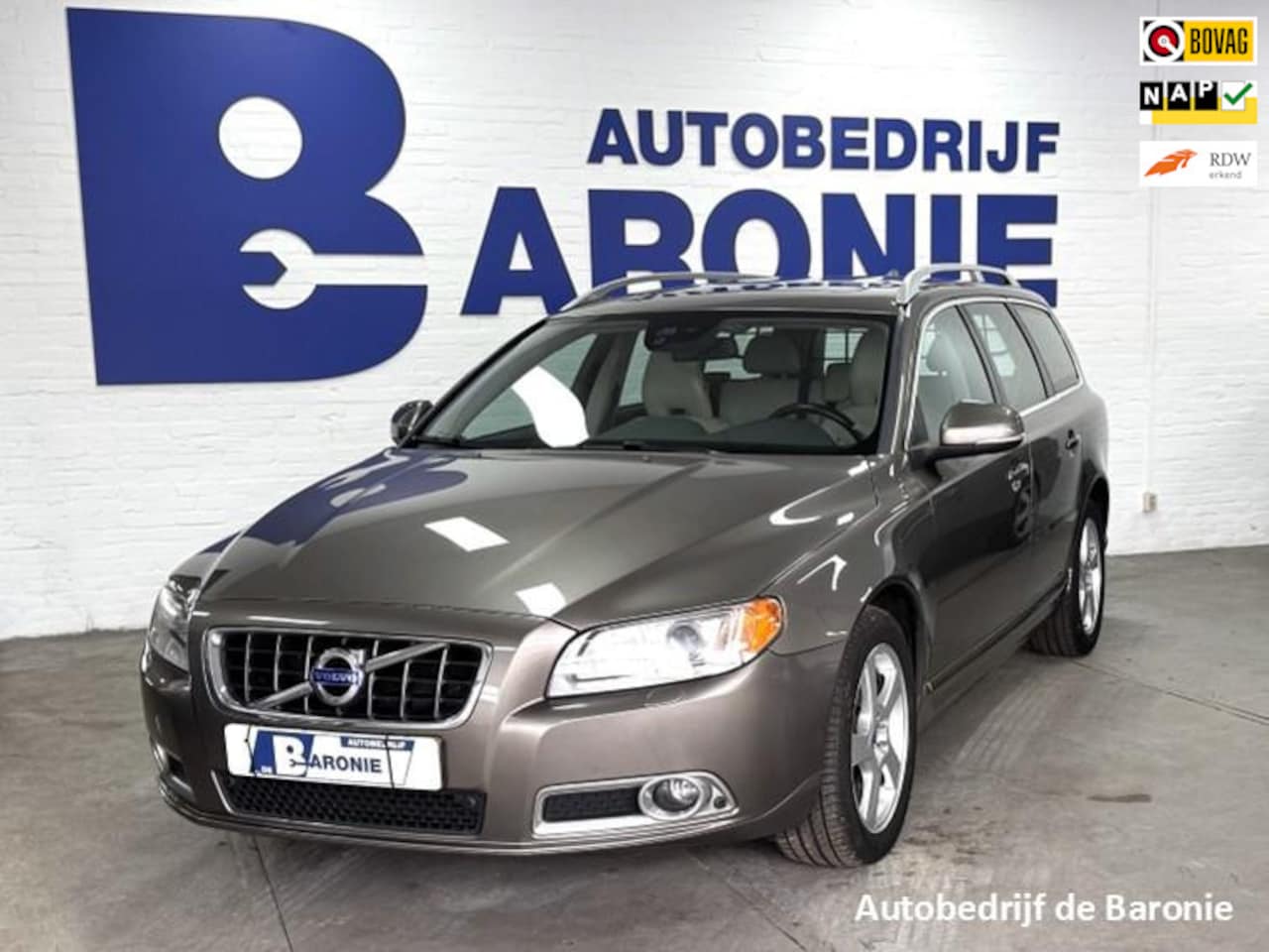 Volvo V70 - 1.6 T4 Limited Edition 1.6 T4 Limited Edition - AutoWereld.nl