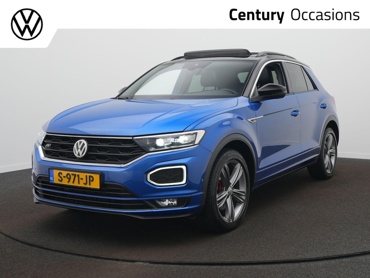 Volkswagen T-Roc - 1.5 TSI Sport / Panodak / Camera / Trekhaak / Virtual - AutoWereld.nl