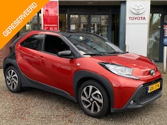 Toyota Aygo X - PULSE 5-DEURS APPLE/ANDROID AD-CRUISE STOELVERWARMING 17"LMV PRIVACY-GLASS AIRCO