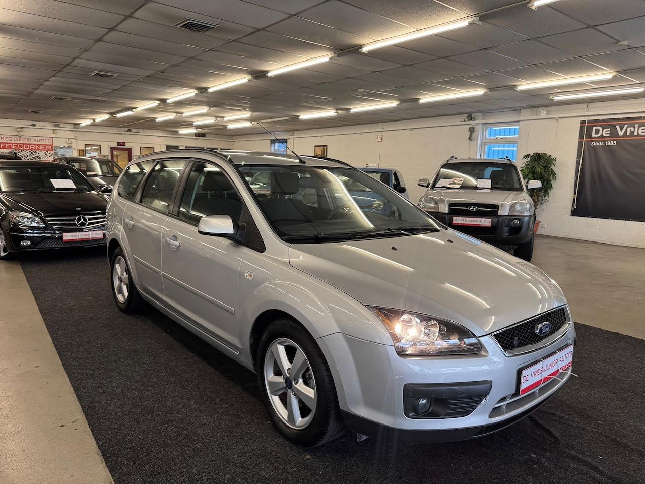 Ford Focus Wagon - 1.8-16V Ambiente Flexifuel. Zeer goed onderhouden, pas nog beurt gehad, cruise control en - AutoWereld.nl