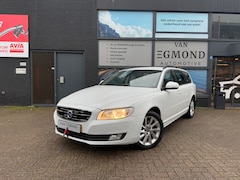 Volvo V70 - 2.4 D5 AWD Kinetic, Automaat