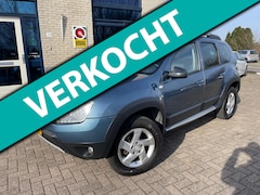 Dacia Duster - 1.6 Lauréate 2wd-fijne kmstand-airco-trekhaak