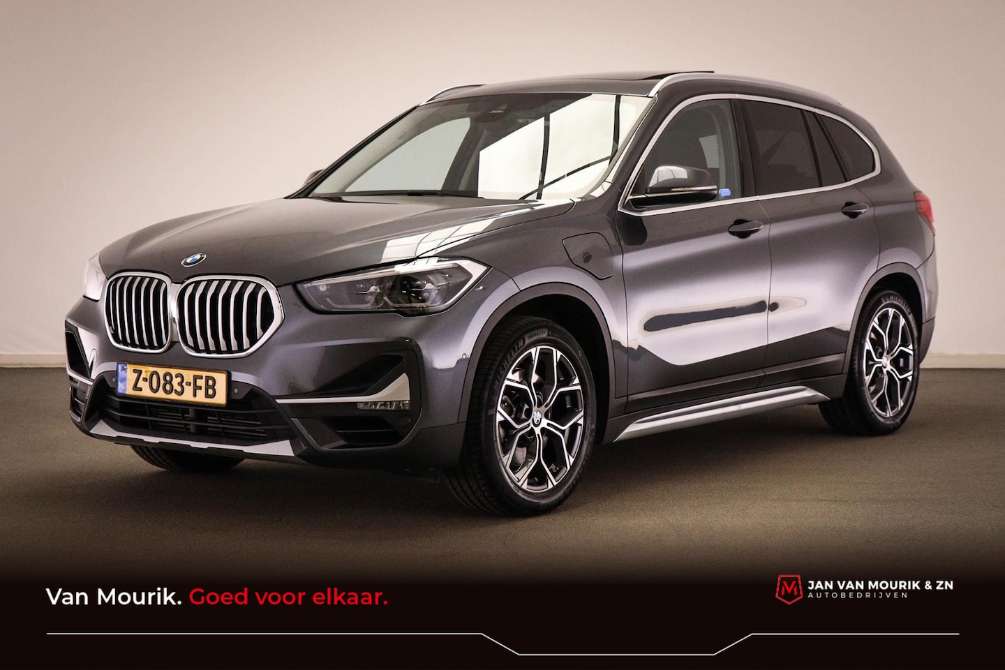 BMW X1 - xDrive25e High Executive Edition | PANORAMADAK | DAB | CAMERA | TREKHAAK AFNEEMBAAR - AutoWereld.nl