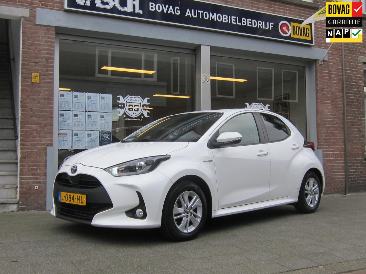 Toyota Yaris - 1.5 Hybrid Dynamic All In Prijs Bovaggarantie - AutoWereld.nl