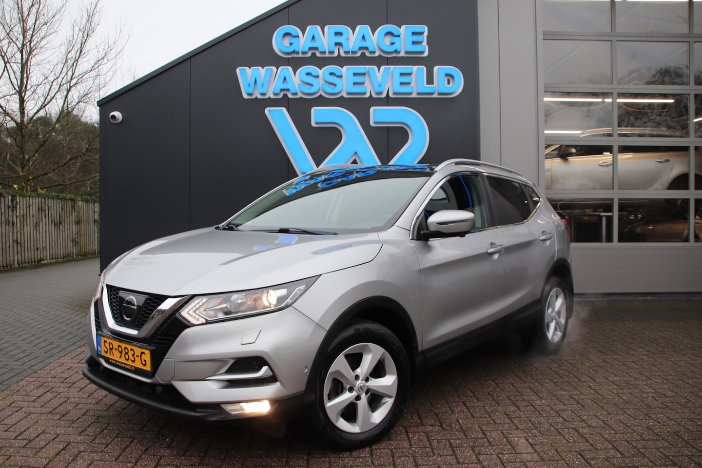 Nissan Qashqai - 1.6 DIG-T Tekna 163PK Trekhaak/Camera/Pano/Cruise - AutoWereld.nl