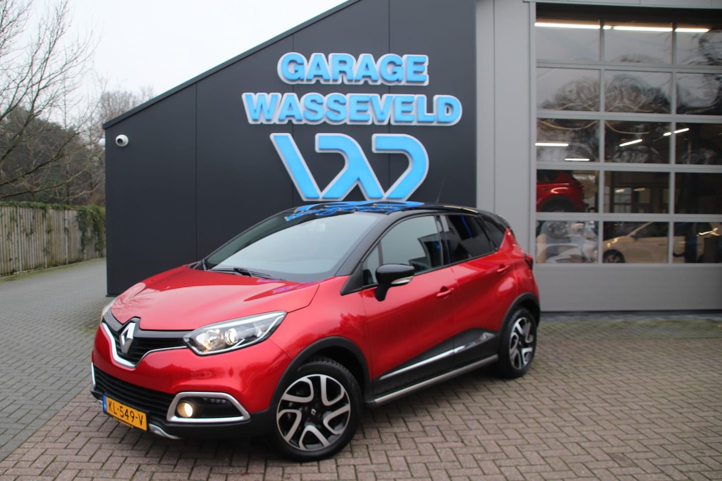 Renault Captur - 1.2 TCE 120 118PK 4Cilinder! NL/2e-Eigenaar/Cruise/Navi - AutoWereld.nl