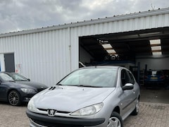 Peugeot 206 - 1.4 XT Nieuwe Distributie | APK 09-2023 | KOOPJE