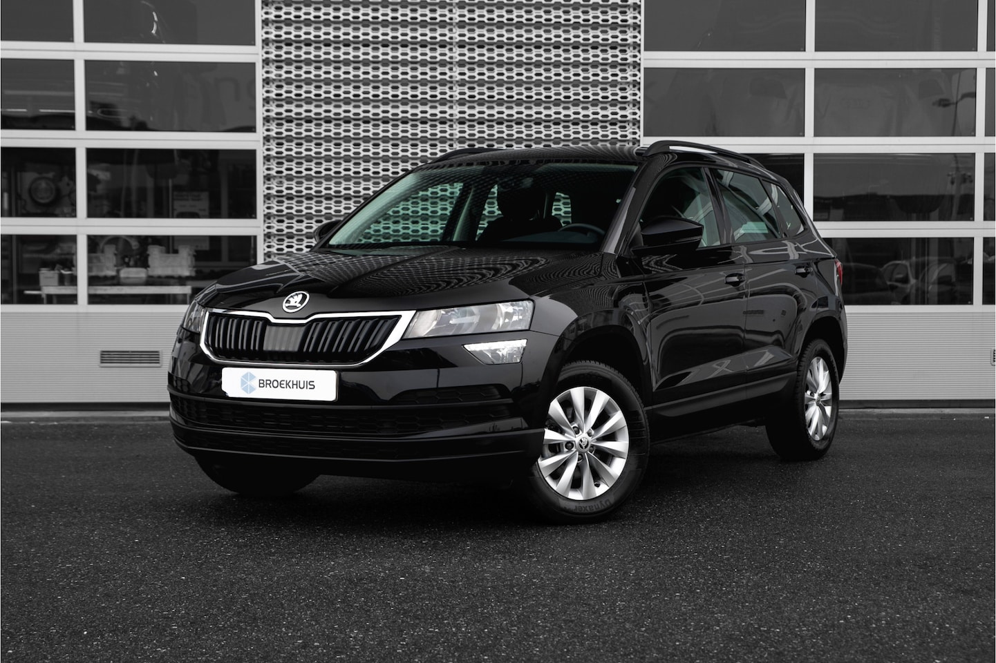 Skoda Karoq - 1.0 TSI Business Edition | Navigatie | Carplay | Cruise Controle - AutoWereld.nl