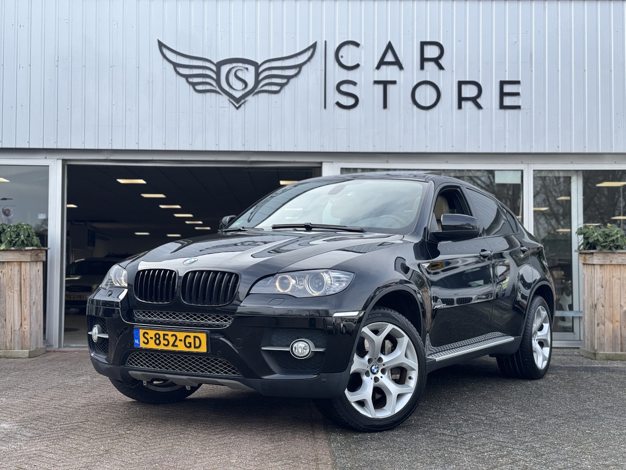 BMW X6 - xDrive50i High Executive |408PK|CAMERA|SOFTCLOSE|HEAD UP|DAK|ST VWM|LEDER|XENON - AutoWereld.nl