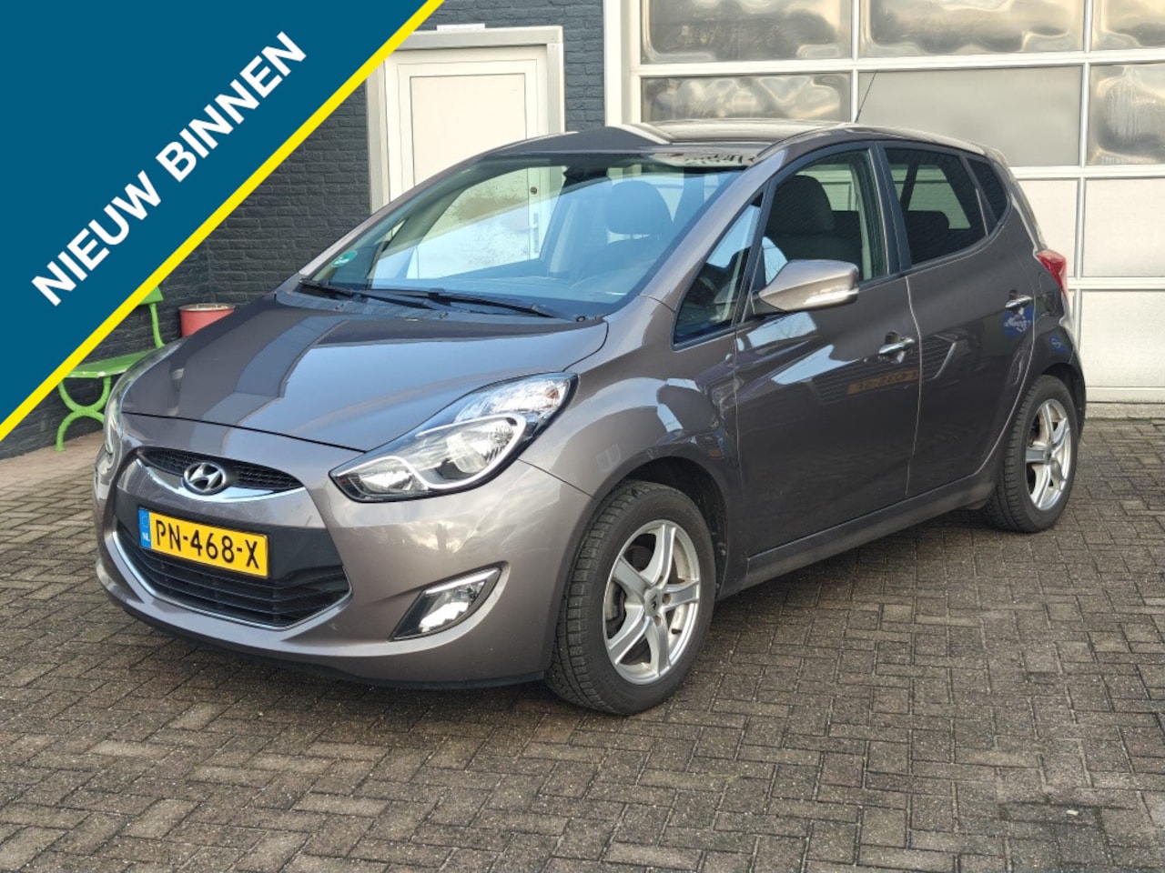 Hyundai ix20 - 1.4i Navigatie, PDC, Bluetooth, afn trekhaak - AutoWereld.nl