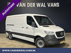 Mercedes-Benz Sprinter - 317 CDI 170pk 9G-Tronic Automaat 3500kg Trekhaak L2H1 Euro6 Airco | Navigatie | Camera App