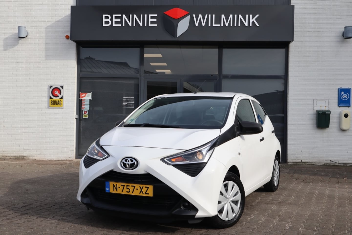 Toyota Aygo - 1.0 VVT-i x-fun 1.0 VVT-i x-Fun - AutoWereld.nl