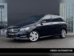 Mercedes-Benz B-klasse - B 180 Automaat Family Edition | LED | Stoelverwarming | Trekhaak | Parkpilot | Camera | Na