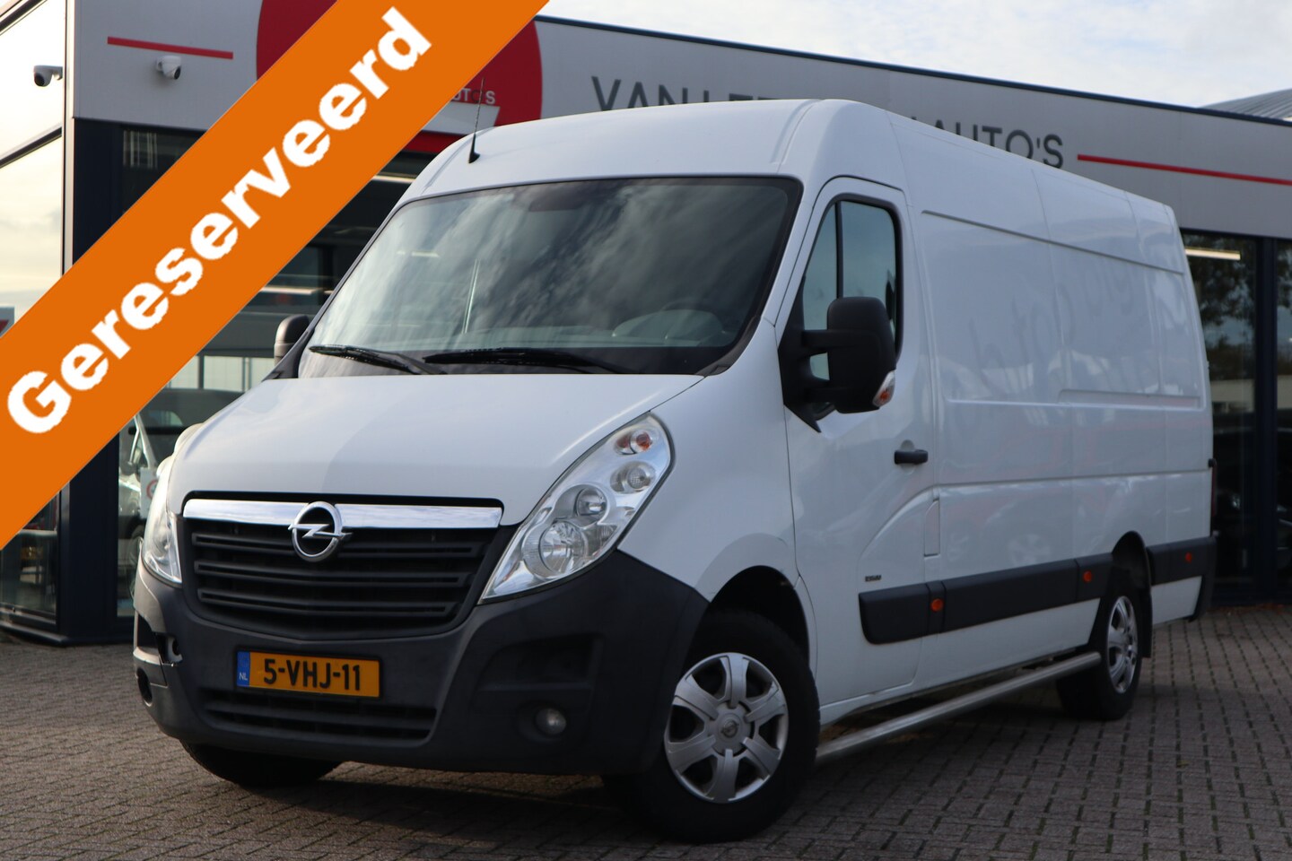 Opel Movano - 2.3 CDTI L3H2 EL | APK 29-08-2025 | Trekhaak | Keurig Nette Bus | Climate control! - AutoWereld.nl