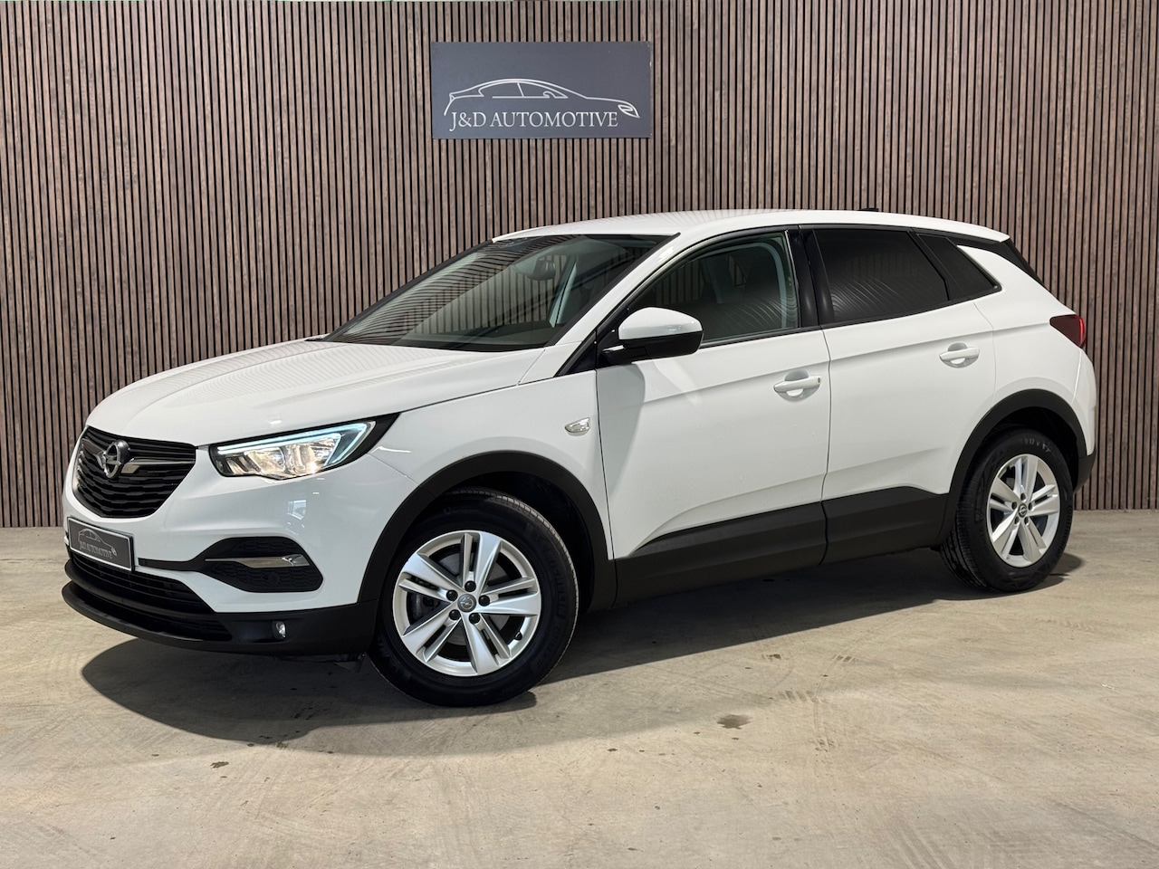 Opel Grandland X - 1.2 Turbo Business Edition 2019 LED NAVI CRUISE - AutoWereld.nl