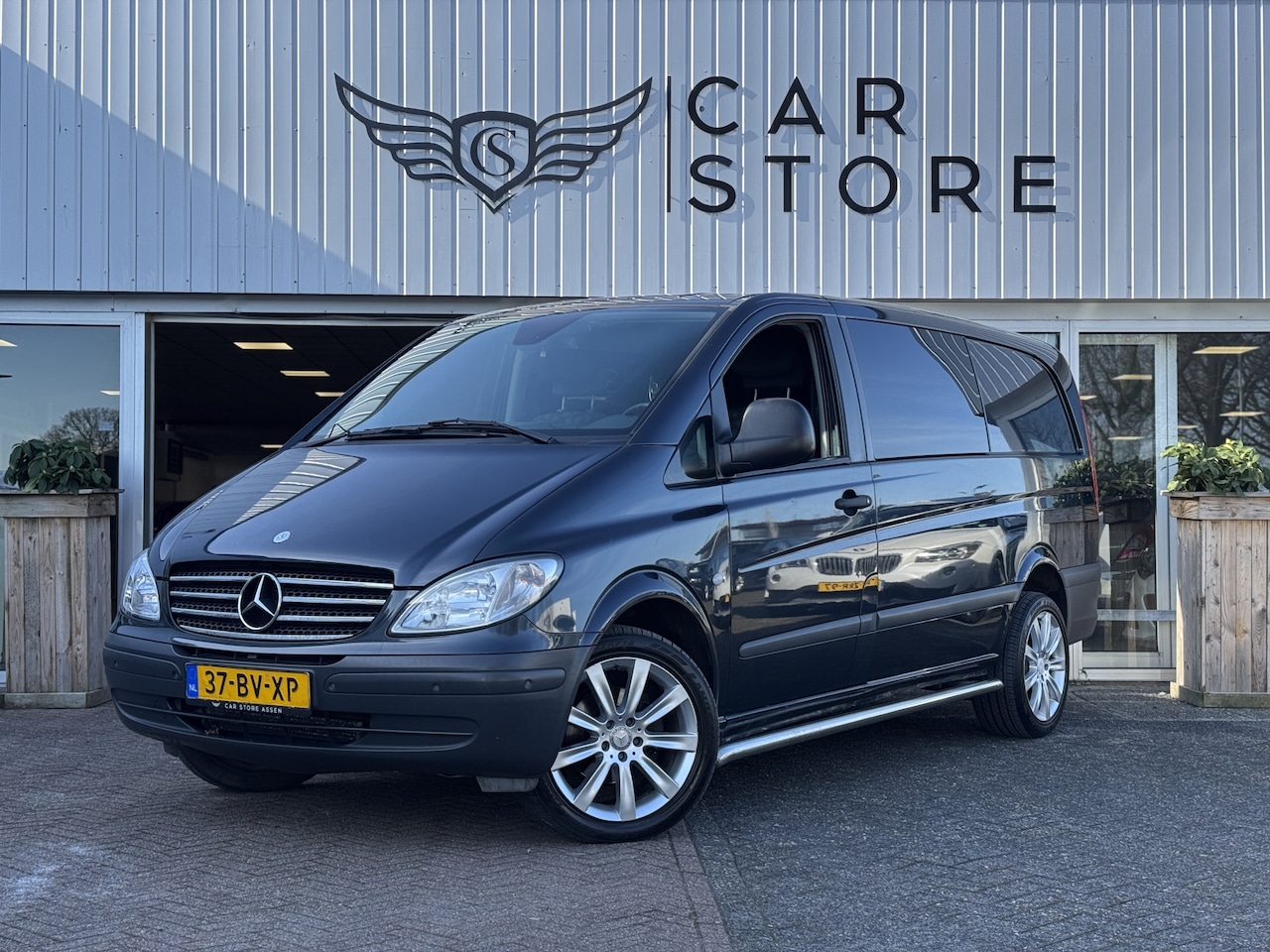 Mercedes-Benz Vito - 111 CDI 320 Lang DC luxe |CARPLAY|PDC|CRUISE|LM VELGEN 18"|SIDE BARS - AutoWereld.nl