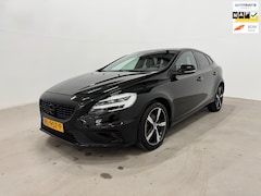 Volvo V40 - 2.0 T4 R-design Black Edition / weinig kms