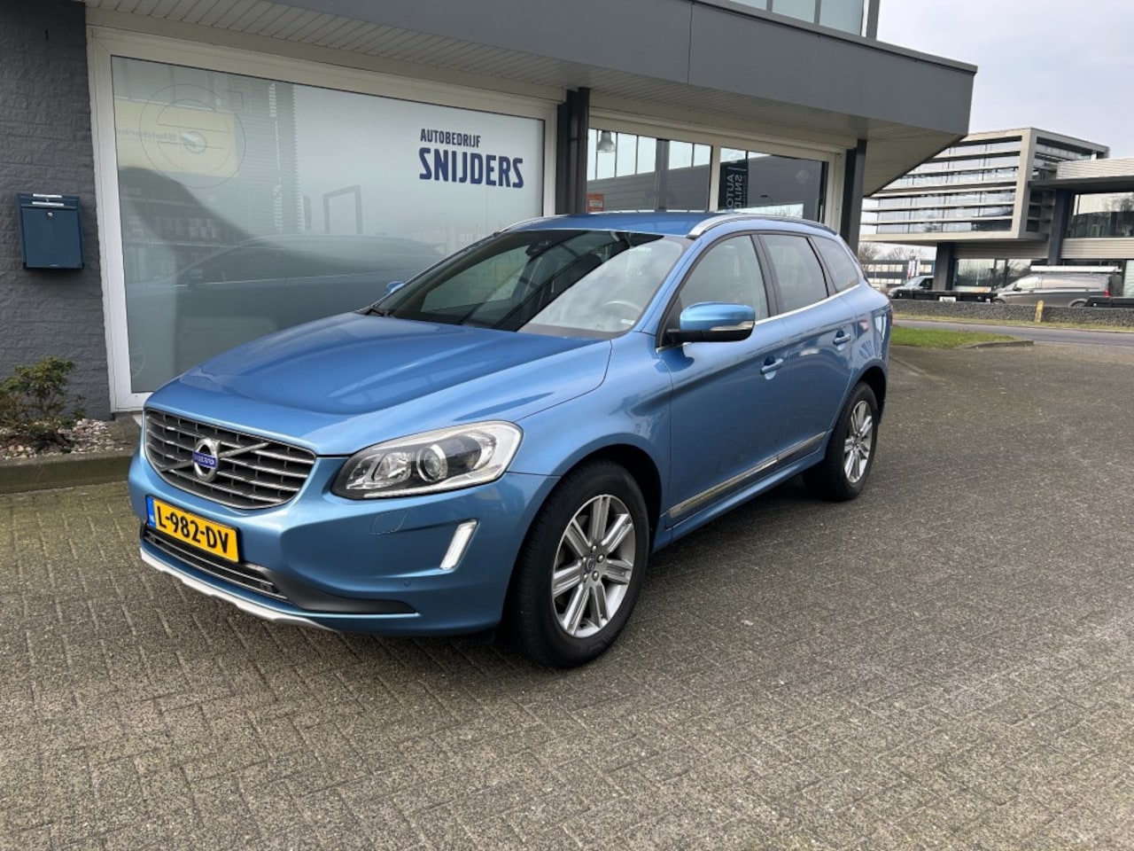 Volvo XC60 - 2.0 T5 Summum Geartronic - AutoWereld.nl