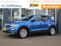 Volkswagen T-Roc - 1.0 TSI, Trekhaak, Navi, Apple Carplay/ Android Auto, etc