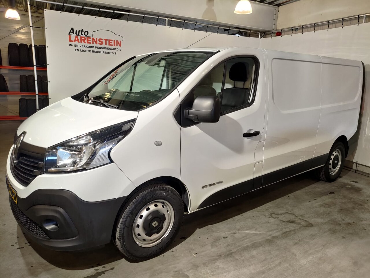 Renault Trafic - 1.6 dCi 120pk 3 Pers. T29 L2H1 Turbo2 Energy 88kw Trekhaak - AutoWereld.nl