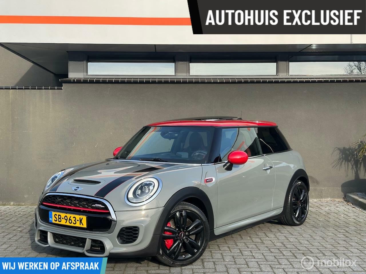 MINI John Cooper Works - Mini 2.0 Chil / BTW / Pano / Automaat - AutoWereld.nl