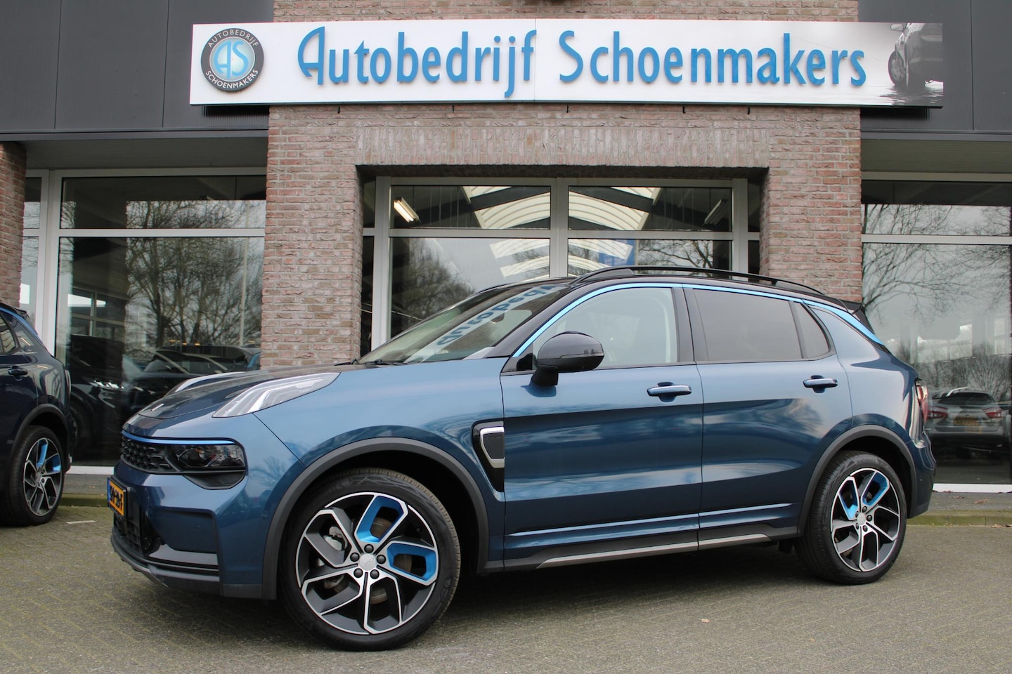 Lynk & Co 01 - 1.5 261PK! 360-CAMERA PANO/SCHUIF INFINITY DAB NAVI CARPLAY STOELVERWARMING ELEK.ACHTERKLE - AutoWereld.nl