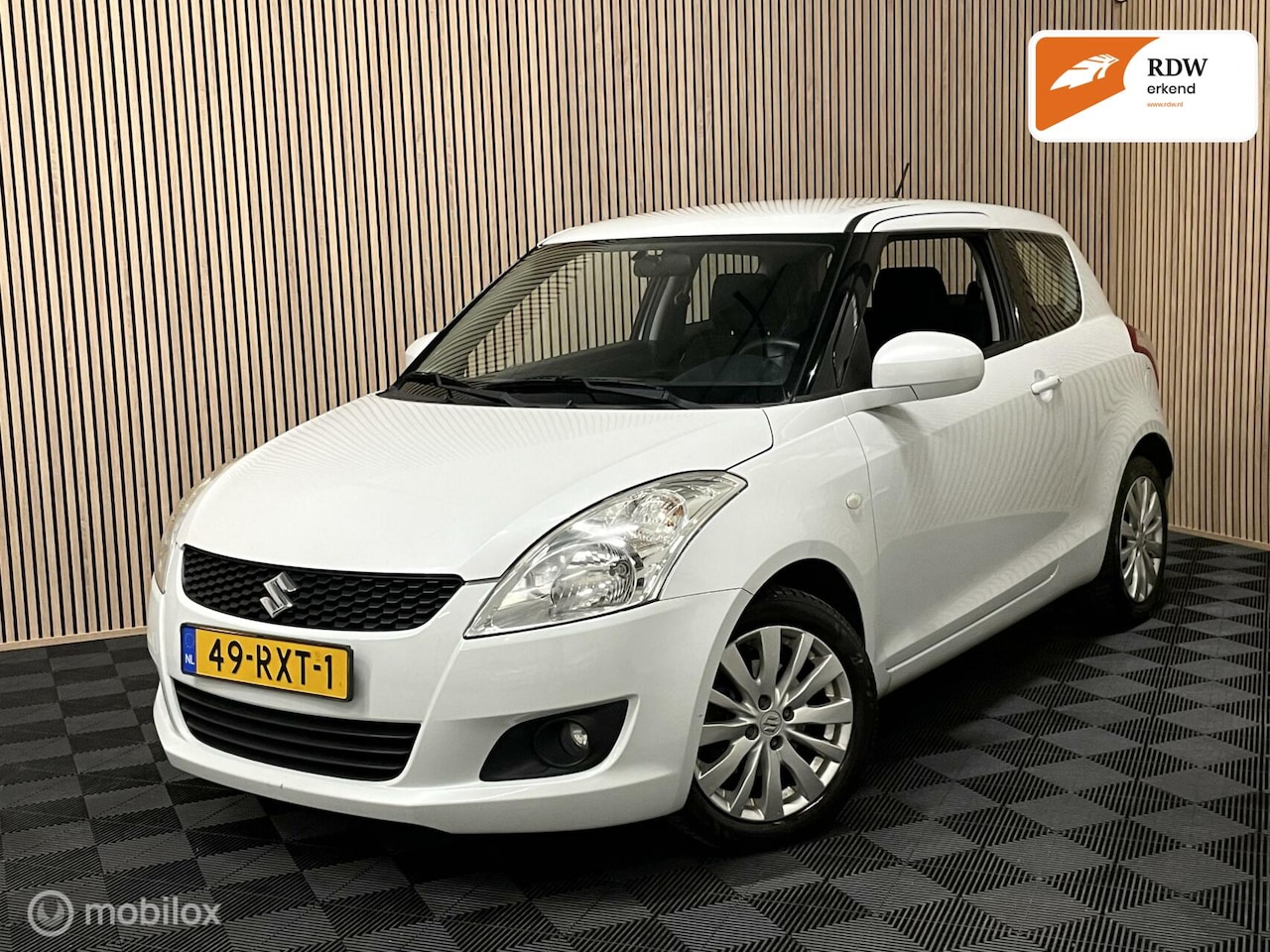 Suzuki Swift - 1.2 Sport-line 2eEIG CRUISE STOELVW KEYLS CLIMA - AutoWereld.nl