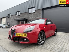 Alfa Romeo Giulietta - 1.4 Turbo MultiAir Super | 1E EIGENAAR | 12MND GARANTIE | AUTOMAAT | NAVI | CRUISE | LEER