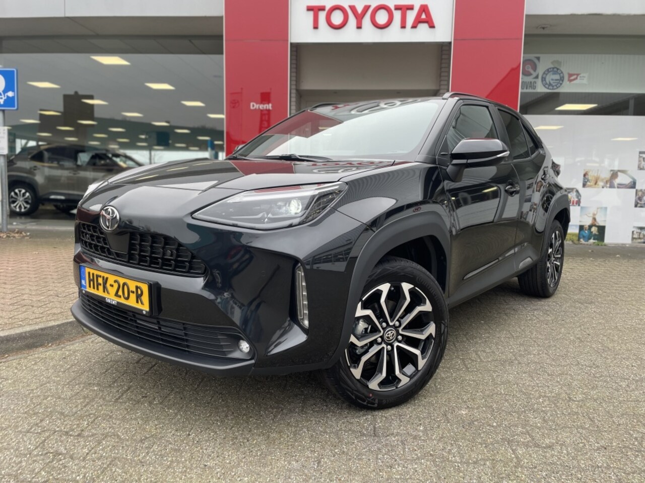 Toyota Yaris Cross - 1.5 Hybrid 130 Executive Limited | Sensoren v/a | Stoel & Stuurv - AutoWereld.nl