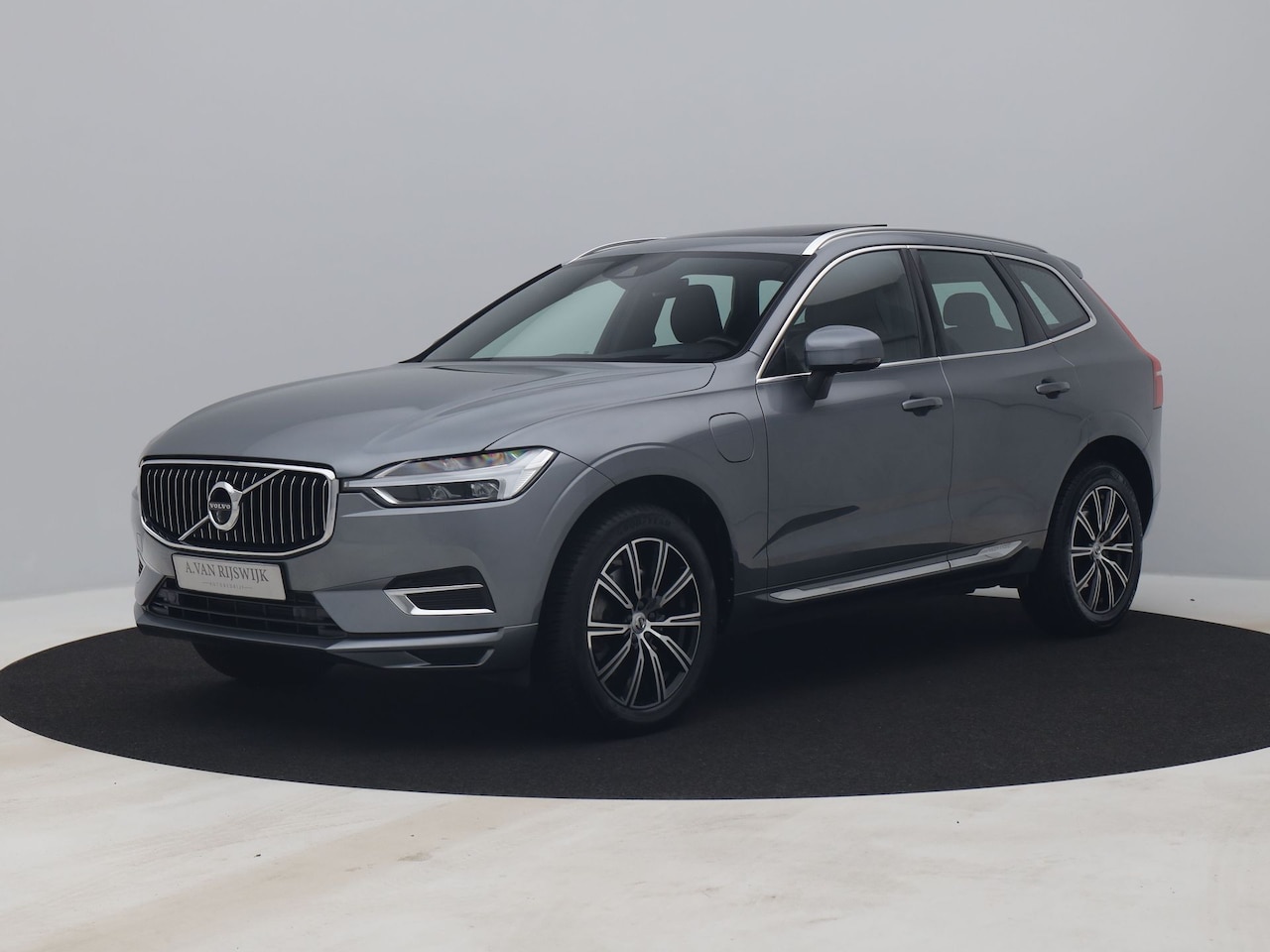 Volvo XC60 - 2.0 Recharge T6 AWD Inscription | PANO | 360° | HUD | H&K | ADAPTIVE | STOEL- EN STUURVERW - AutoWereld.nl