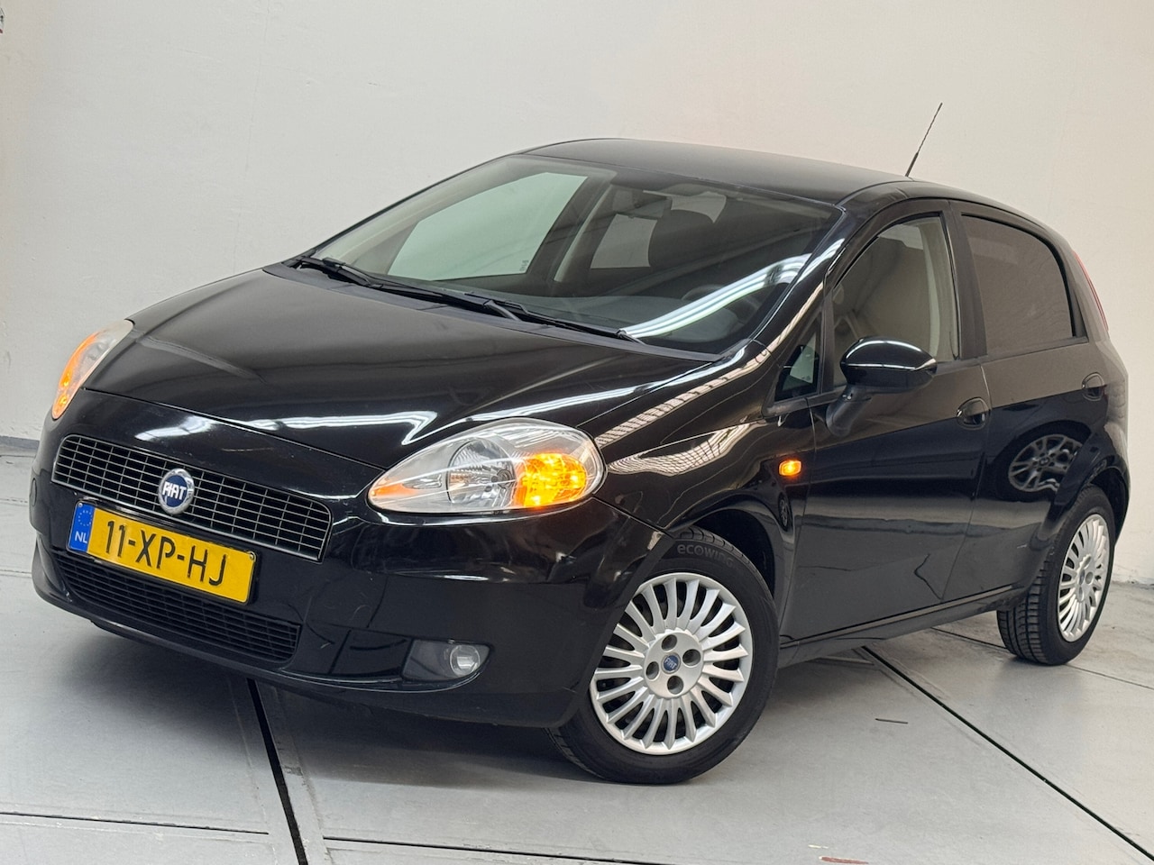 Fiat Grande Punto - 1.4 Dynamic Cruise Control Inruilkopje - AutoWereld.nl