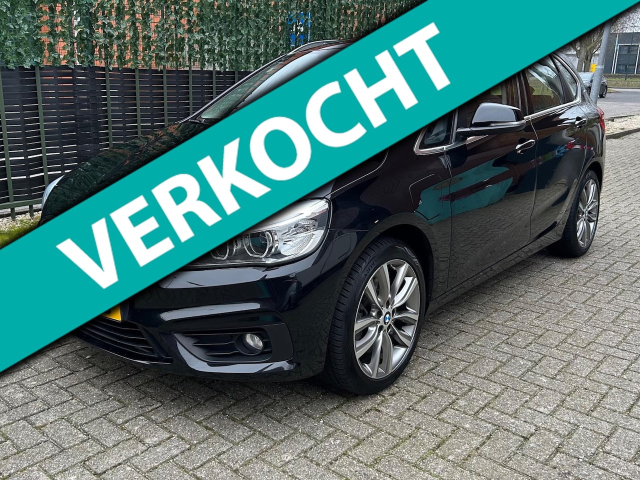 BMW 2-serie Active Tourer - 225xe iPerformance NAP|AIRCO|PANO - AutoWereld.nl