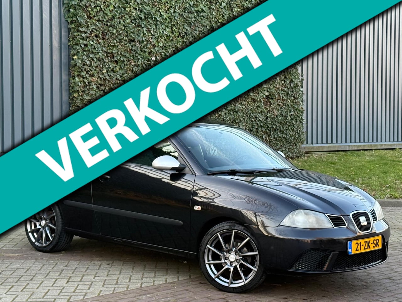 Seat Ibiza - 1.4-16V Trendstyle Airco |Parrot |Lmv |Nap |Boekjes - AutoWereld.nl